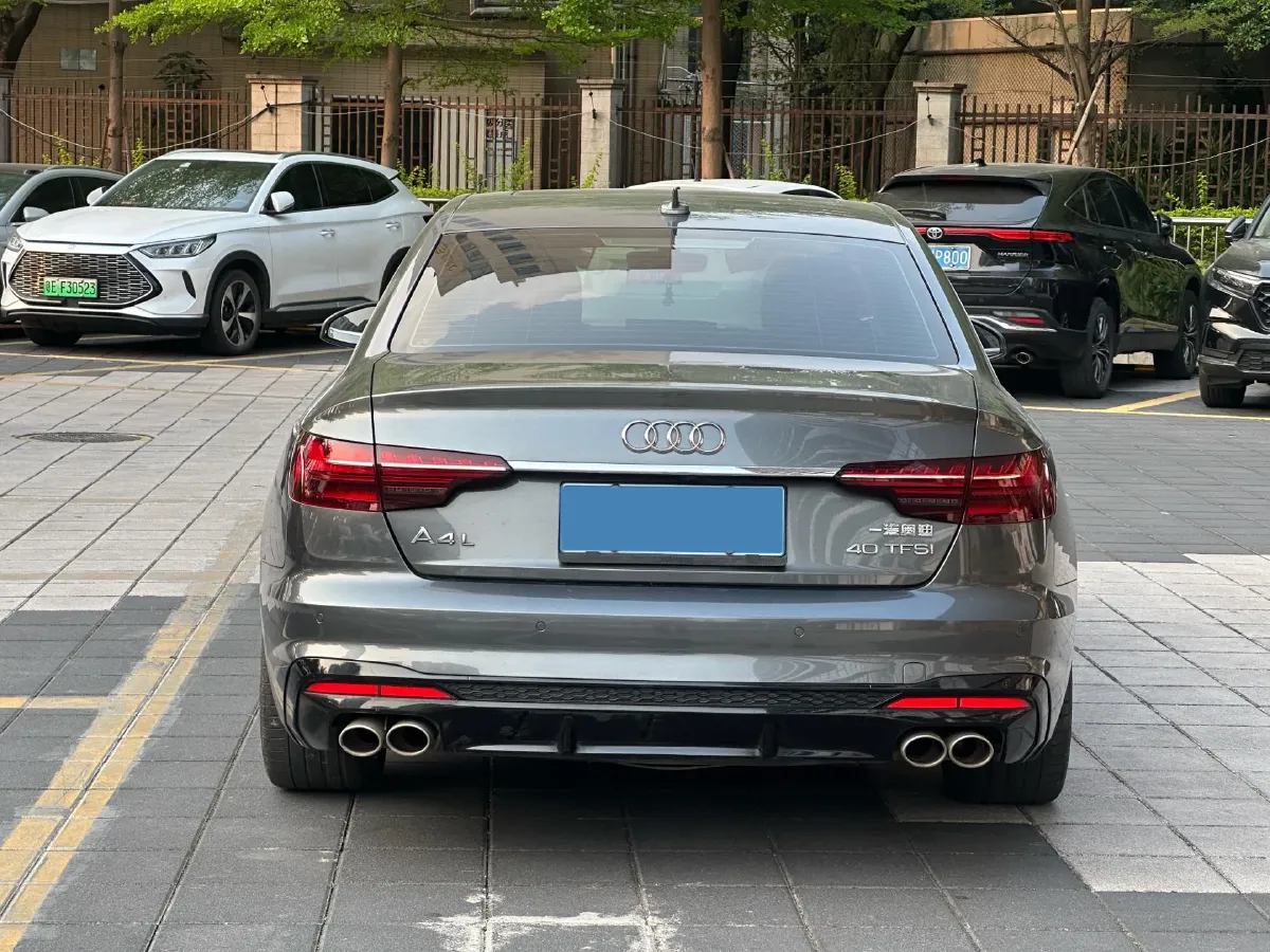 2020 Audi A4L 2.0T 190HP L4 7DCT,autocango,china used car exporter,china ev exporter,chinese used car exporter,chinese used ev exporter