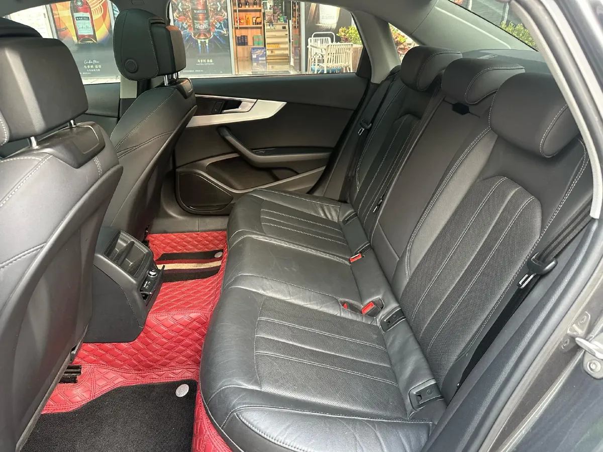 2020 Audi A4L 2.0T 190HP L4 7DCT,autocango,china used car exporter,china ev exporter,chinese used car exporter,chinese used ev exporter