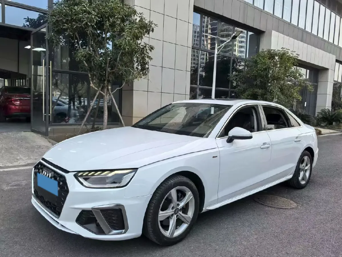 2020 Audi A4L 2.0T 190HP L4 7DCT,autocango,china used car exporter,china ev exporter,chinese used car exporter,chinese used ev exporter
