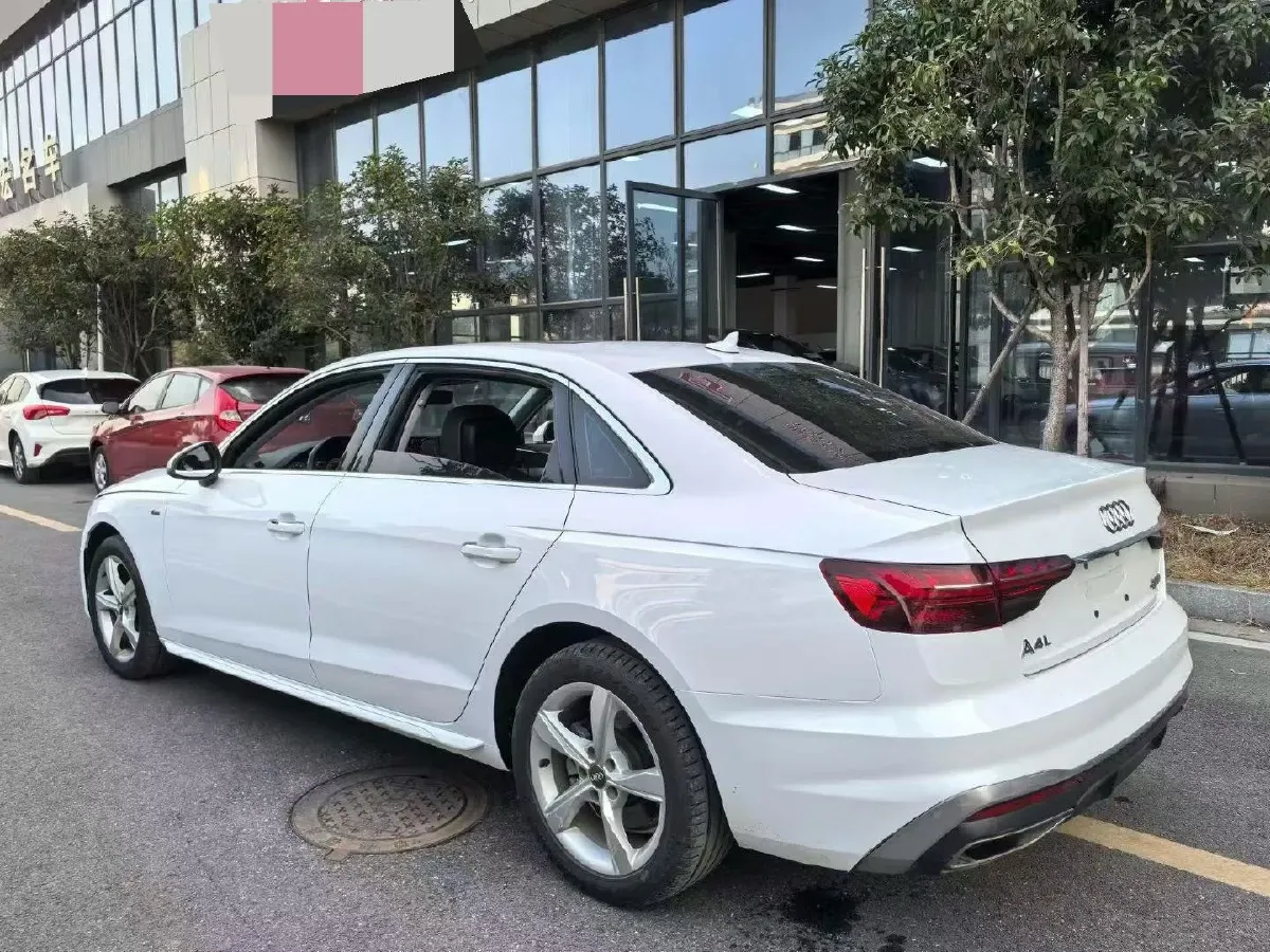 2020 Audi A4L 2.0T 190HP L4 7DCT,autocango,china used car exporter,china ev exporter,chinese used car exporter,chinese used ev exporter