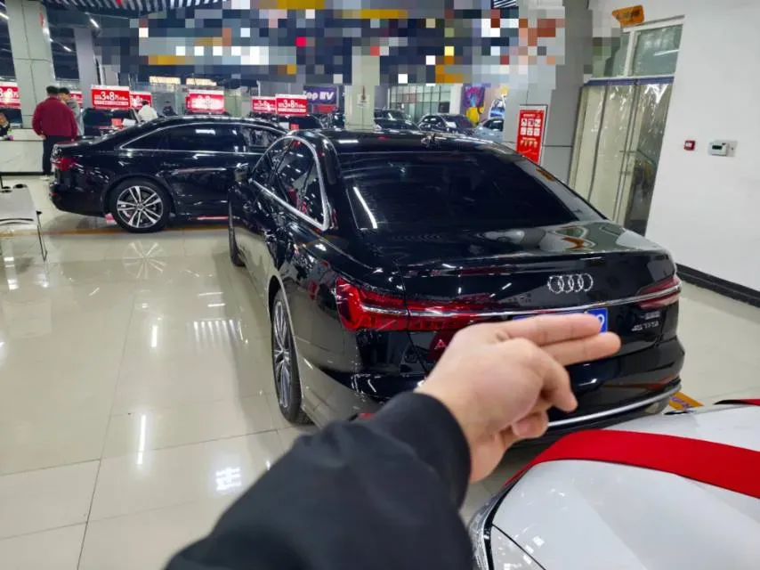 2024 Audi A6L 2.0T 245HP L4 7DCT,autocango,china used car exporter,china ev exporter,chinese used car exporter,chinese used ev exporter
