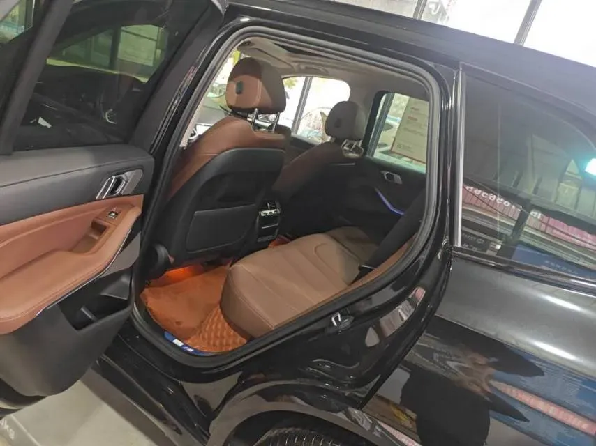 2021 BMW X5 3.0T 340HP L6 8AT,autocango,china used car exporter,china ev exporter,chinese used car exporter,chinese used ev exporter