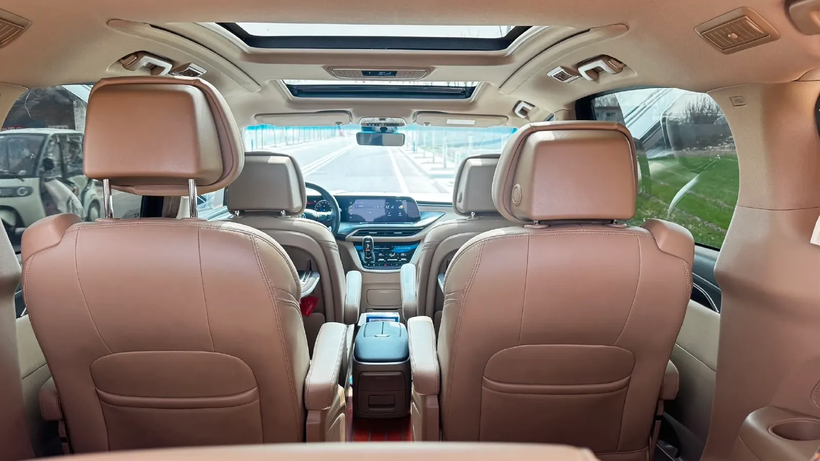 2021 Buick GL8 2.0T 237HP L4 9AT,autocango,china used car exporter,china ev exporter,chinese used car exporter,chinese used ev exporter