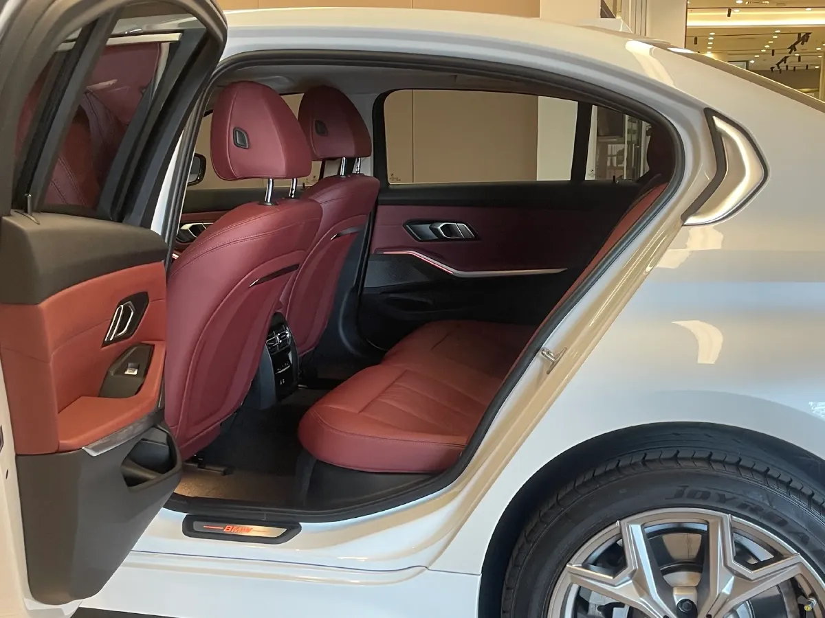 2024 BMW i3 BEV 70KWH,autocango,china used car exporter,china ev exporter,chinese used car exporter,chinese used ev exporter