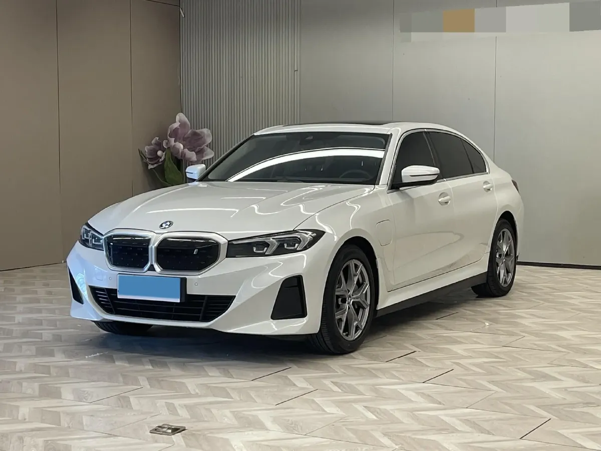 2024 BMW i3 BEV 70KWH,autocango,china used car exporter,china ev exporter,chinese used car exporter,chinese used ev exporter