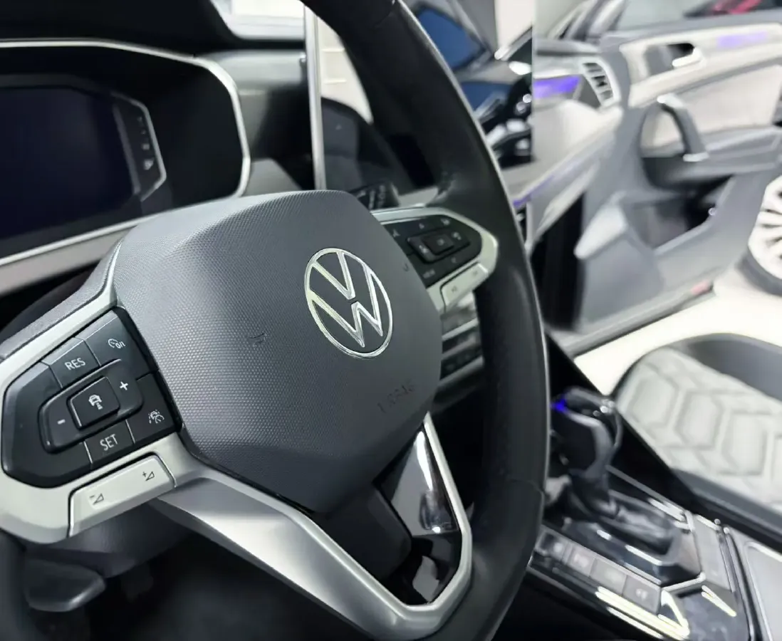 2023 Volkswagen Tayron 2.0T 186HP L4 7DCT,autocango,china used car exporter,china ev exporter,chinese used car exporter,chinese used ev exporter