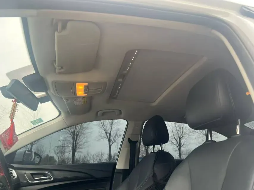 2019 Roewe i5 1.5L 120HP L4 5MT,autocango,china used car exporter,china ev exporter,chinese used car exporter,chinese used ev exporter