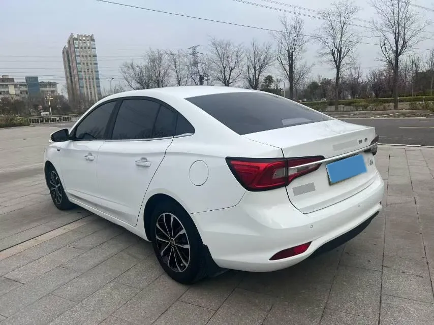 2019 Roewe i5 1.5L 120HP L4 5MT,autocango,china used car exporter,china ev exporter,chinese used car exporter,chinese used ev exporter