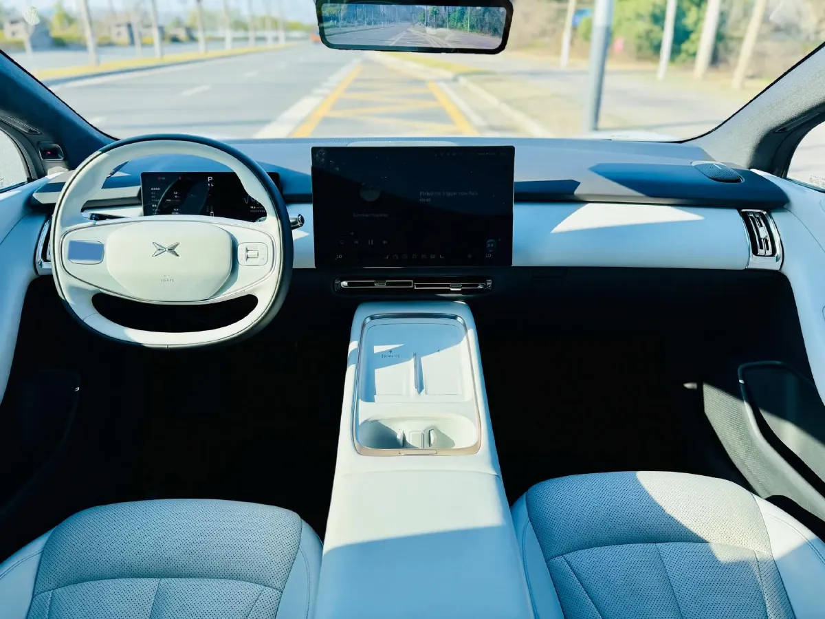 2024 Xpeng P7+ BEV 60.7KWH,autocango,china used car exporter,china ev exporter,chinese used car exporter,chinese used ev exporter