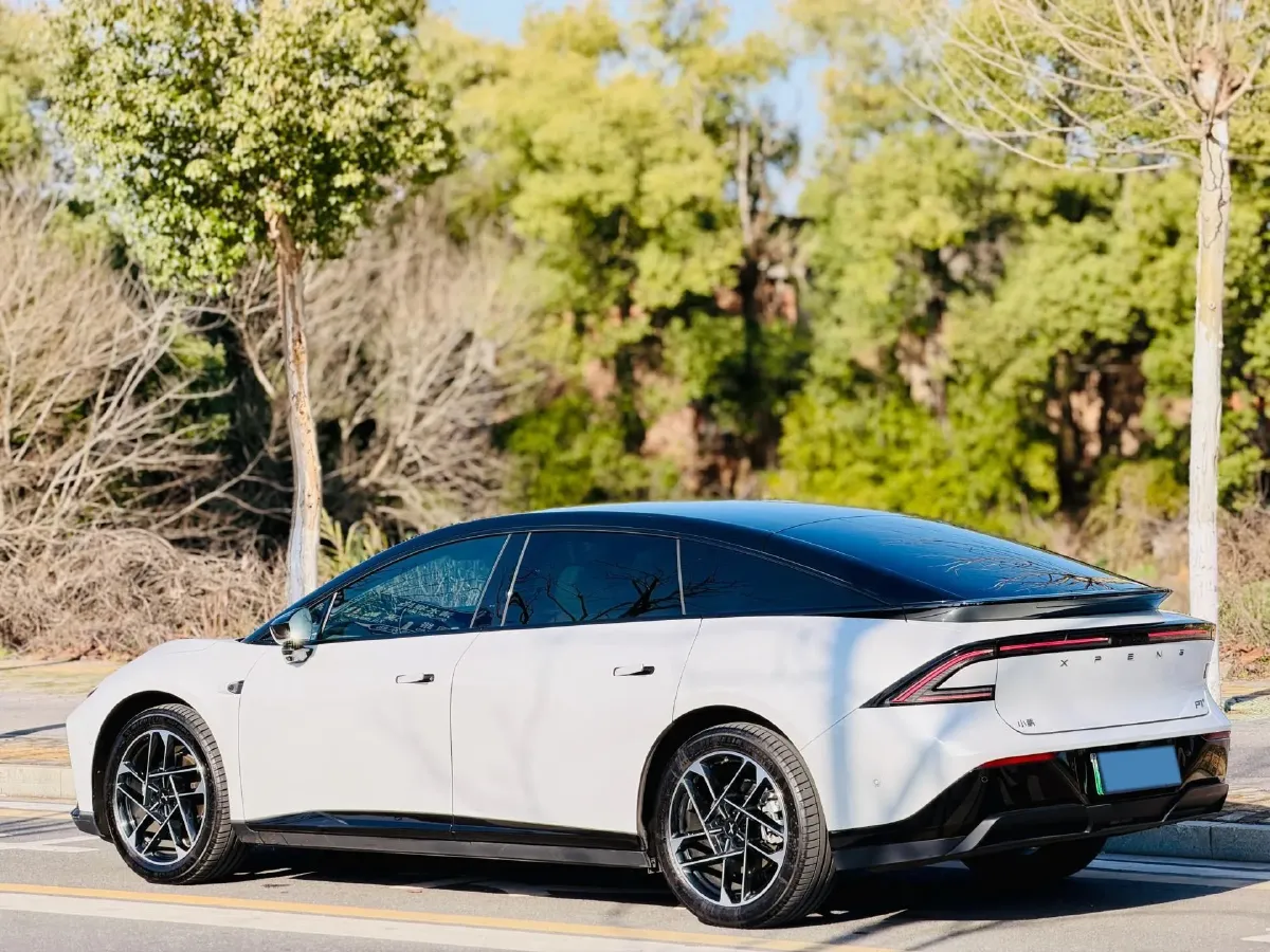 2024 Xpeng P7+ BEV 60.7KWH,autocango,china used car exporter,china ev exporter,chinese used car exporter,chinese used ev exporter