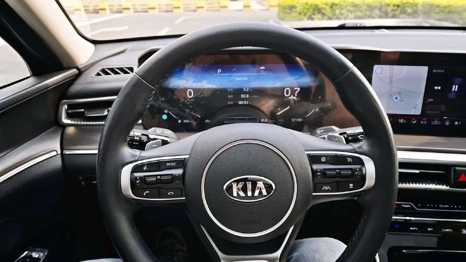 2020 Kia K5 1.5T 170HP L4 7DCT,autocango,china used car exporter,china ev exporter,chinese used car exporter,chinese used ev exporter