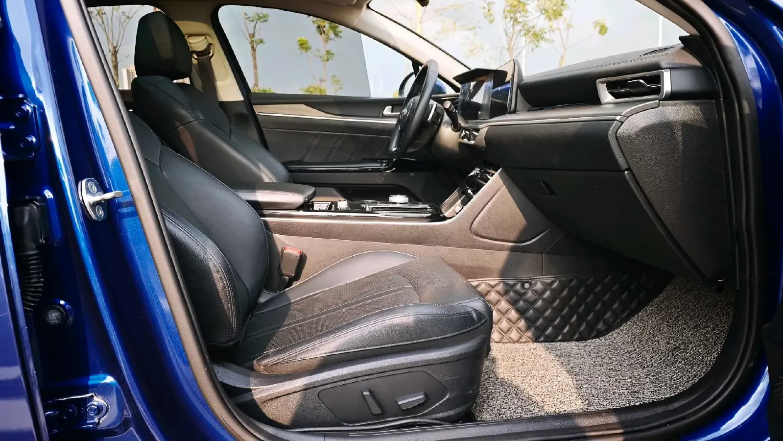 2020 Kia K5 1.5T 170HP L4 7DCT,autocango,china used car exporter,china ev exporter,chinese used car exporter,chinese used ev exporter