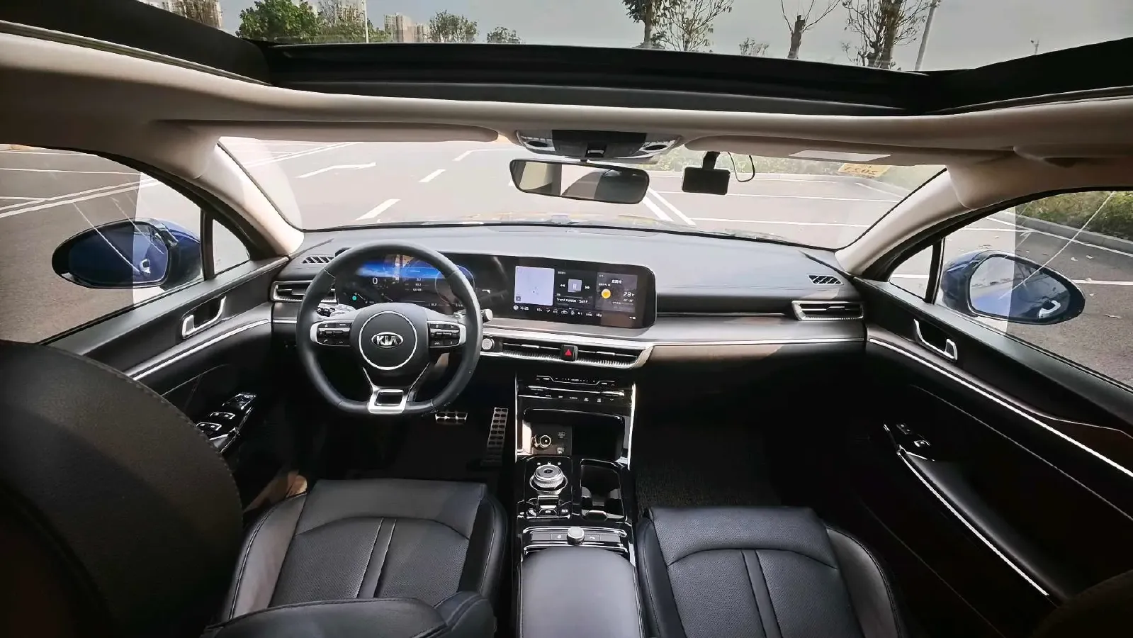 2020 Kia K5 1.5T 170HP L4 7DCT,autocango,china used car exporter,china ev exporter,chinese used car exporter,chinese used ev exporter