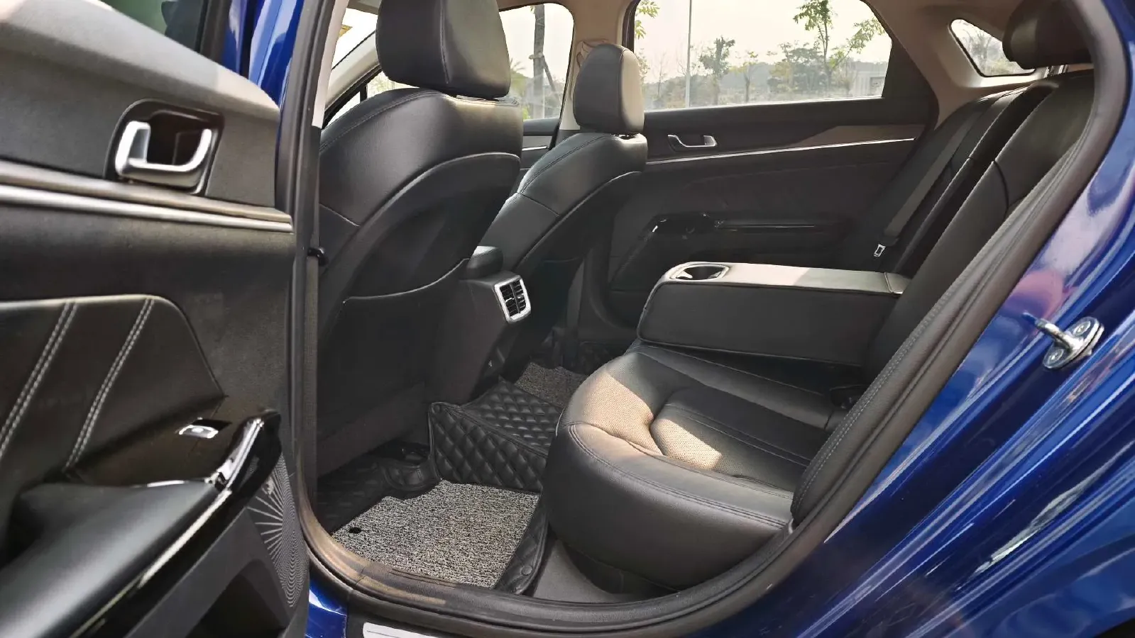 2020 Kia K5 1.5T 170HP L4 7DCT,autocango,china used car exporter,china ev exporter,chinese used car exporter,chinese used ev exporter