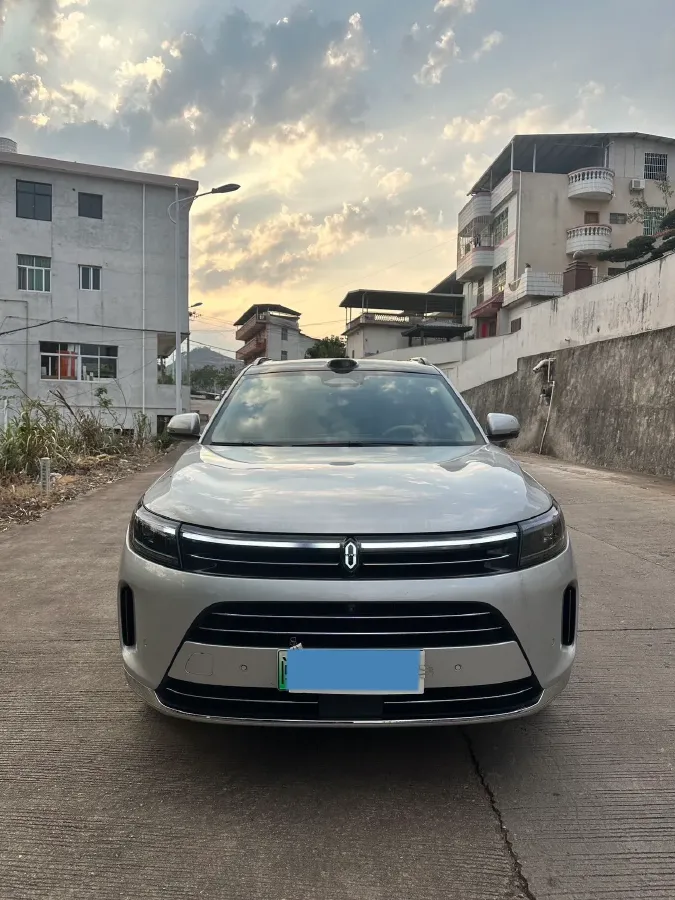 2024 AITO AITO M7 1.5T 152HP L4 REEV 40KWH,autocango,china used car exporter,china ev exporter,chinese used car exporter,chinese used ev exporter
