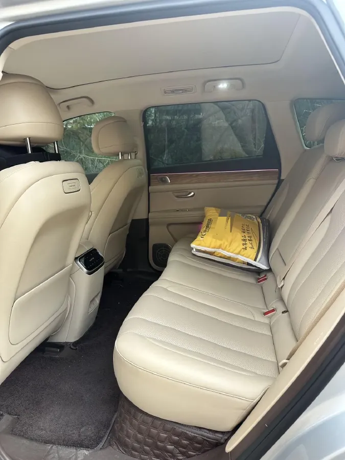 2024 AITO AITO M7 1.5T 152HP L4 REEV 40KWH,autocango,china used car exporter,china ev exporter,chinese used car exporter,chinese used ev exporter