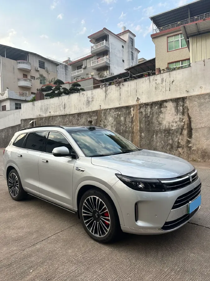 2024 AITO AITO M7 1.5T 152HP L4 REEV 40KWH,autocango,china used car exporter,china ev exporter,chinese used car exporter,chinese used ev exporter
