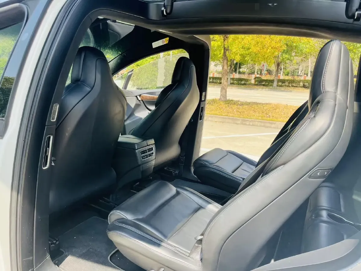 2017 Tesla Model X BEV 100KWH,autocango,china used car exporter,china ev exporter,chinese used car exporter,chinese used ev exporter