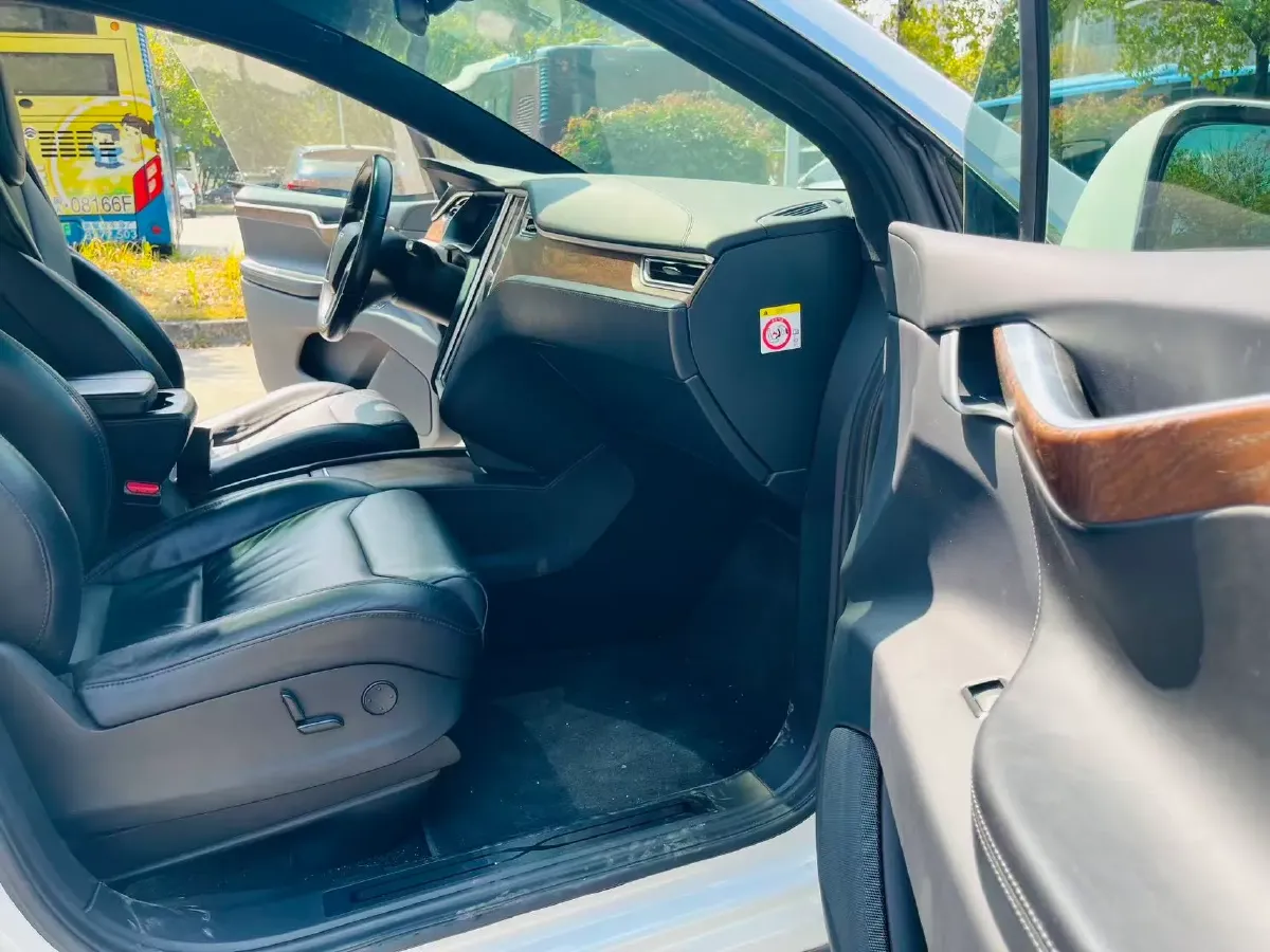 2017 Tesla Model X BEV 100KWH,autocango,china used car exporter,china ev exporter,chinese used car exporter,chinese used ev exporter