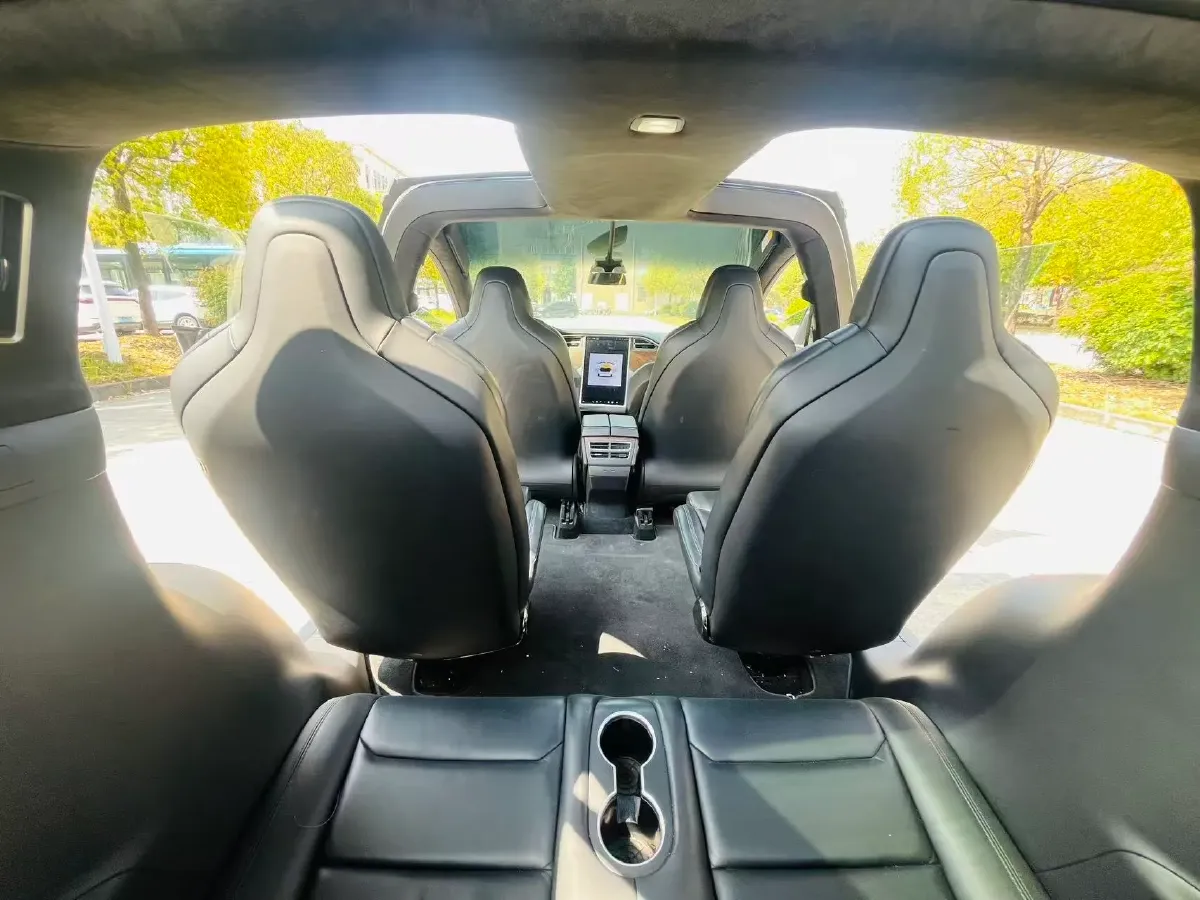 2017 Tesla Model X BEV 100KWH,autocango,china used car exporter,china ev exporter,chinese used car exporter,chinese used ev exporter