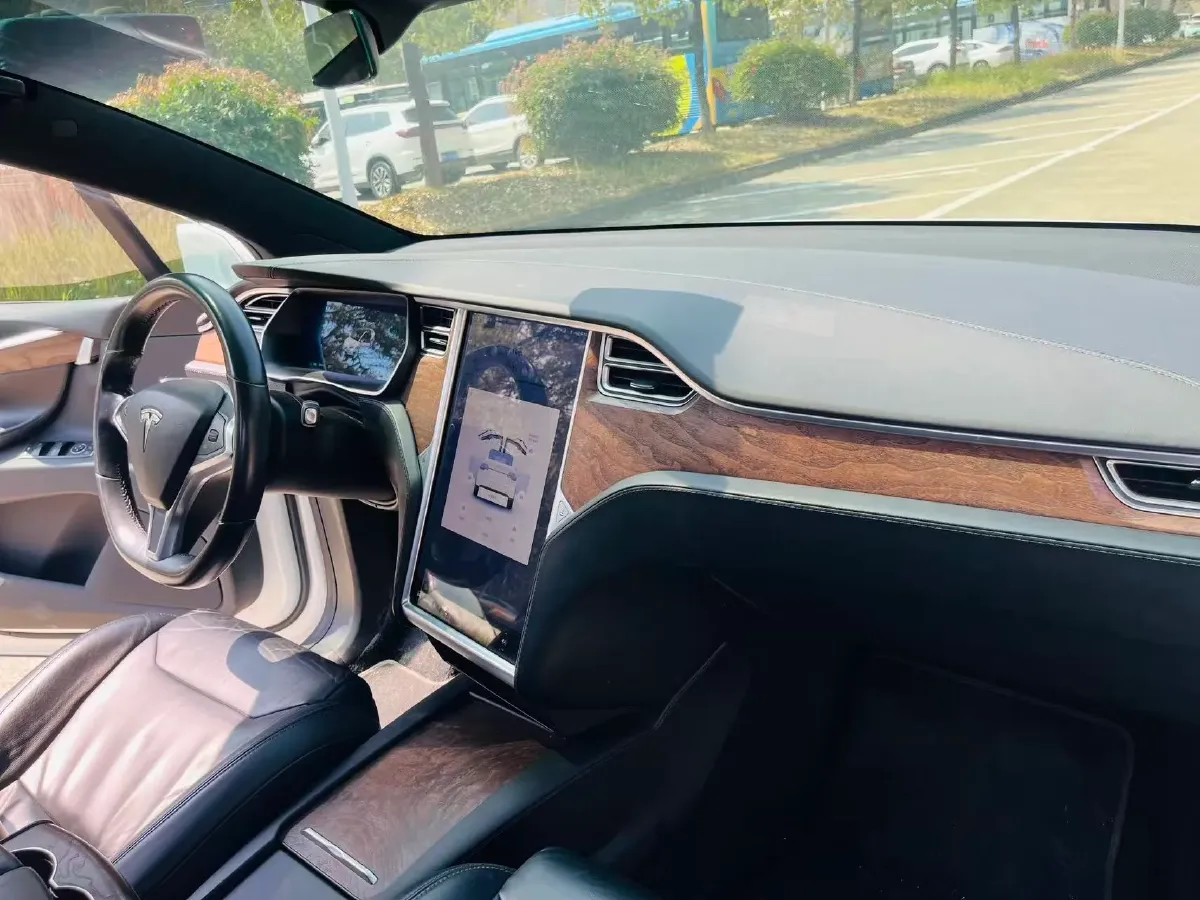 2017 Tesla Model X BEV 100KWH,autocango,china used car exporter,china ev exporter,chinese used car exporter,chinese used ev exporter