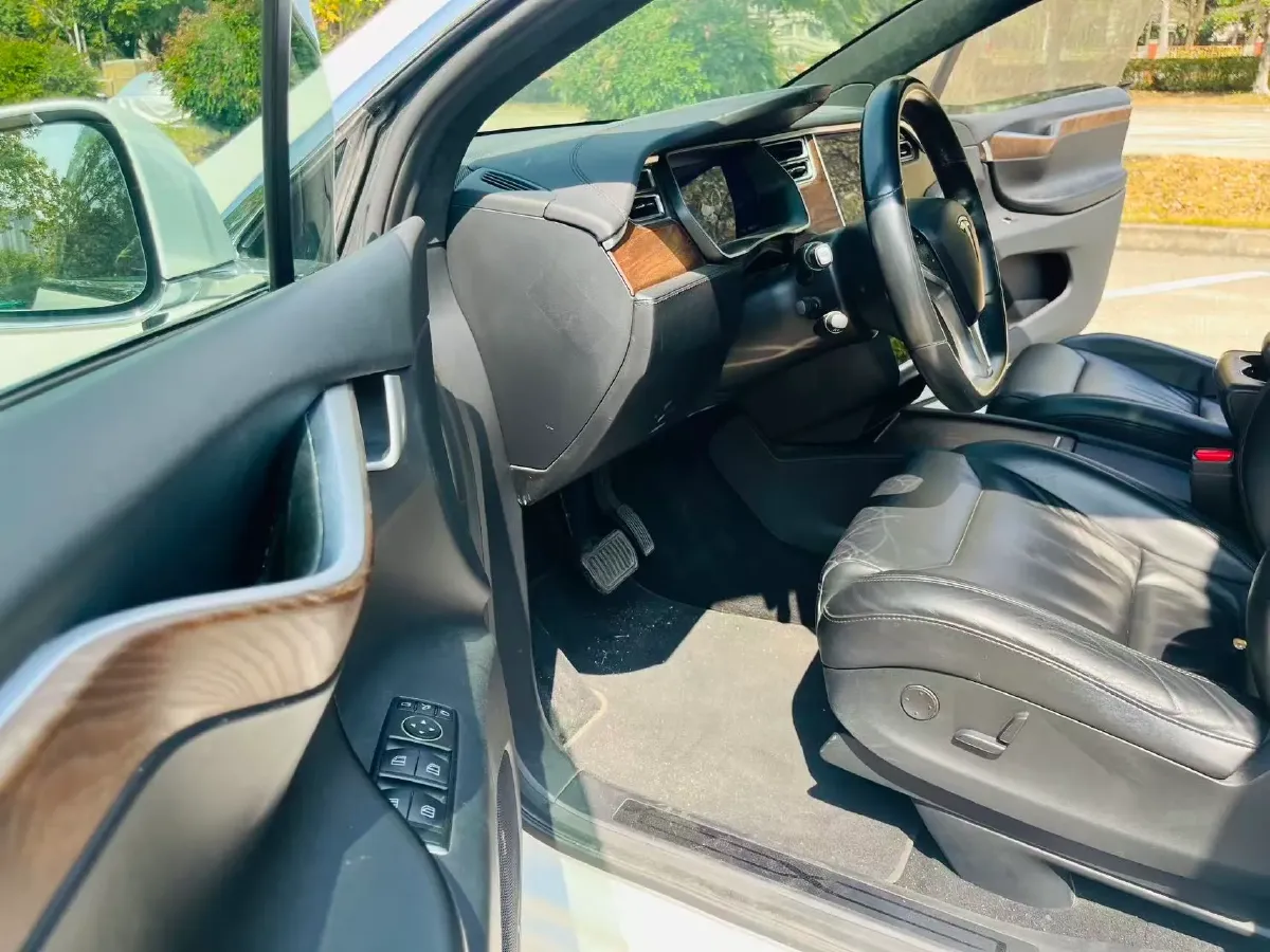 2017 Tesla Model X BEV 100KWH,autocango,china used car exporter,china ev exporter,chinese used car exporter,chinese used ev exporter