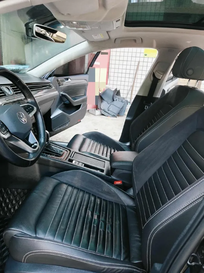 2020 Volkswagen Magotan 2.0T 186HP L4 7DCT,autocango,china used car exporter,china ev exporter,chinese used car exporter,chinese used ev exporter