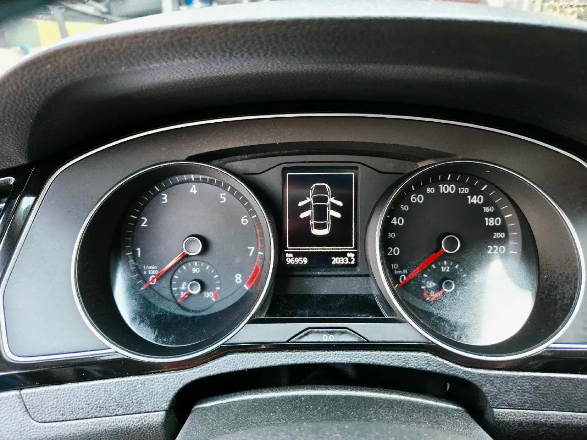 2020 Volkswagen Magotan 2.0T 186HP L4 7DCT,autocango,china used car exporter,china ev exporter,chinese used car exporter,chinese used ev exporter