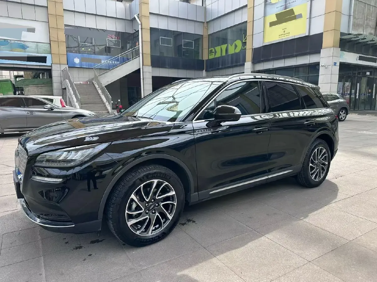 2022 Lincoln Corsair 2.0T 245HP L4 8AT,autocango,china used car exporter,china ev exporter,chinese used car exporter,chinese used ev exporter