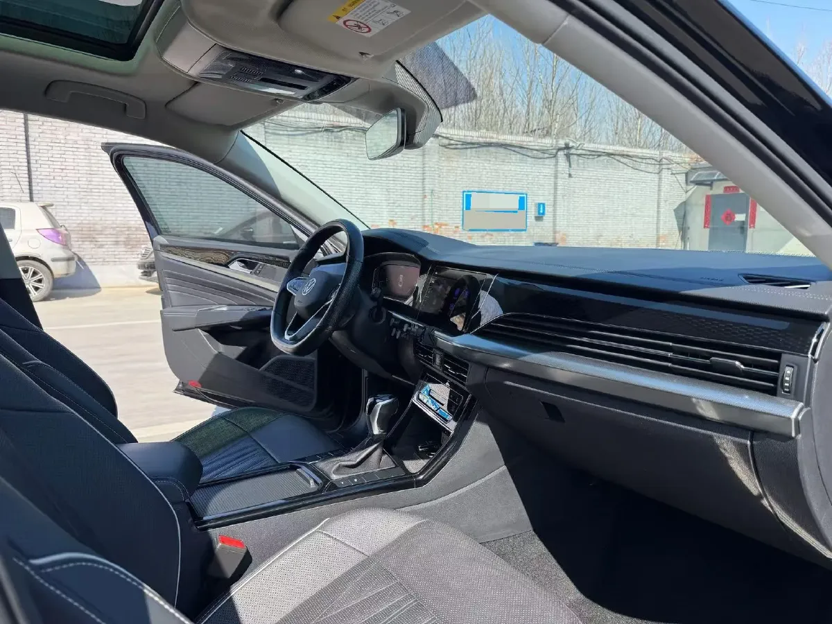 2022 Xpeng P7 BEV 60.2KWH,autocango,china used car exporter,china ev exporter,chinese used car exporter,chinese used ev exporter