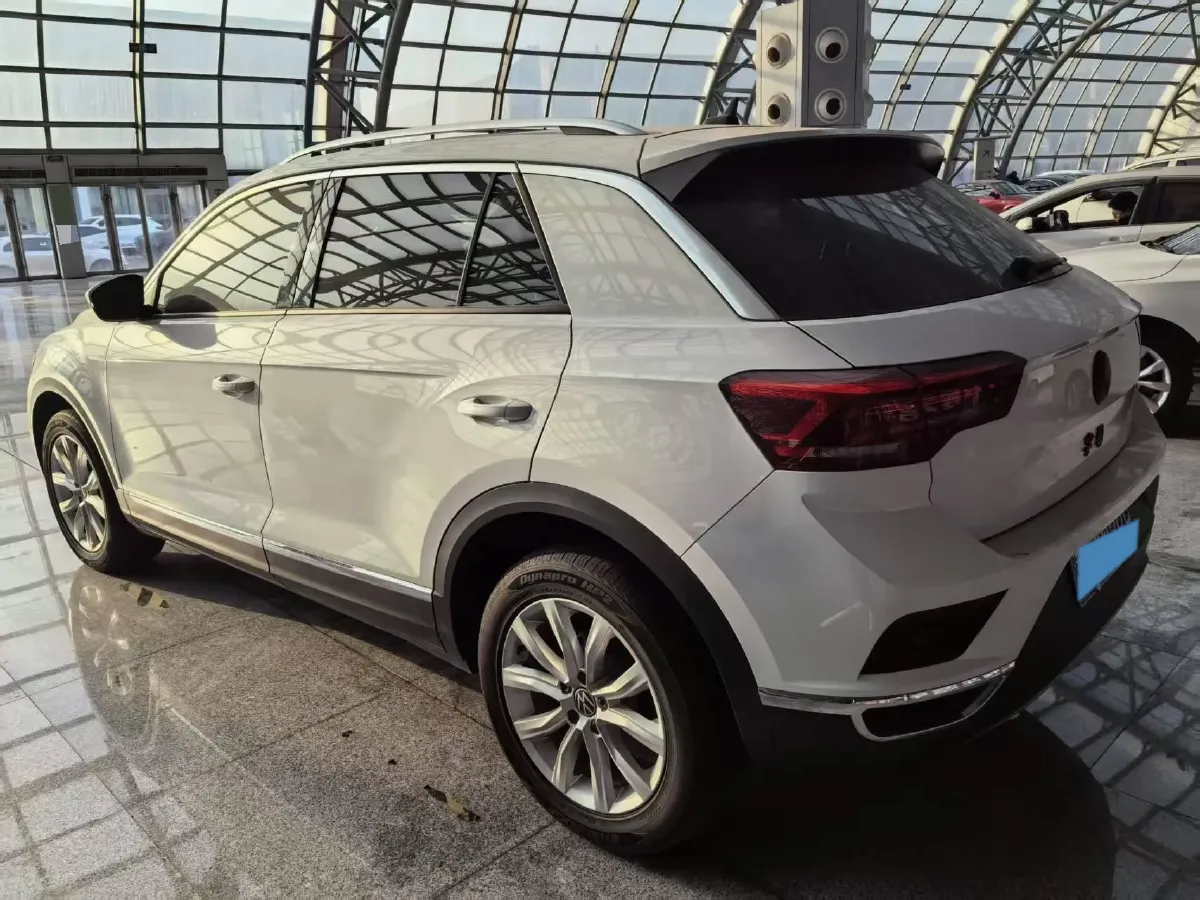 2022 Volkswagen T-Roc 1.4T 150HP L4 7DCT,autocango,china used car exporter,china ev exporter,chinese used car exporter,chinese used ev exporter