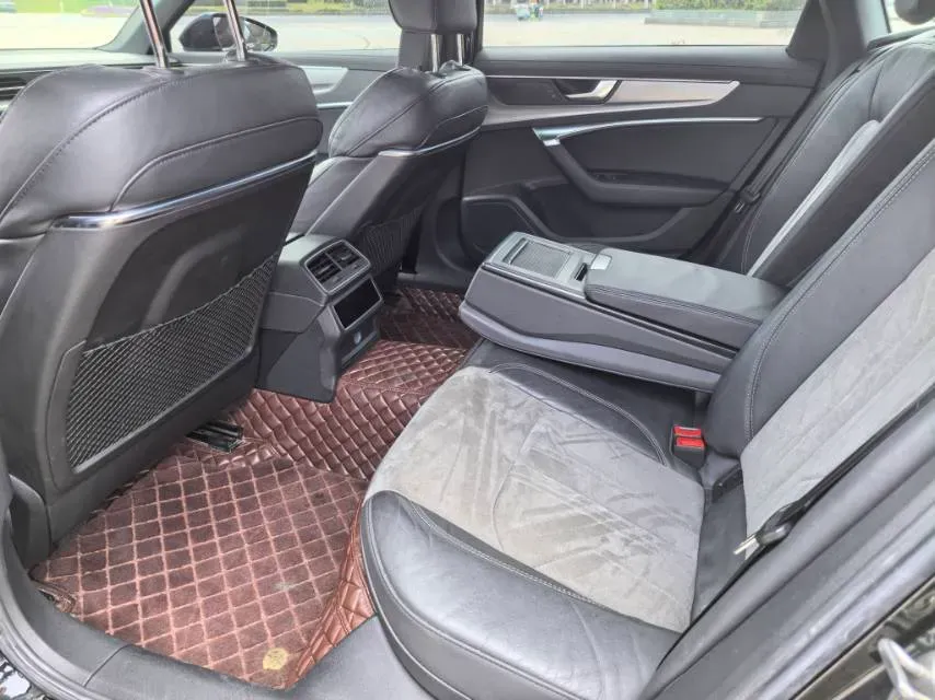 2021 Audi A6L 2.0T 224HP L4 7DCT,autocango,china used car exporter,china ev exporter,chinese used car exporter,chinese used ev exporter