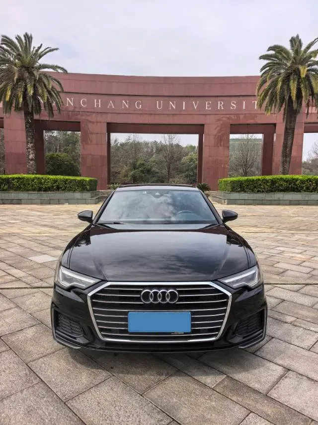 2021 Audi A6L 2.0T 224HP L4 7DCT,autocango,china used car exporter,china ev exporter,chinese used car exporter,chinese used ev exporter