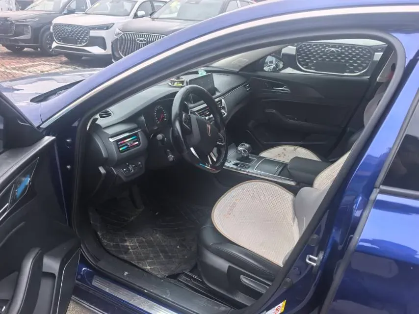 2022 HongQi H5 1.5T 169HP L4 7DCT,autocango,china used car exporter,china ev exporter,chinese used car exporter,chinese used ev exporter