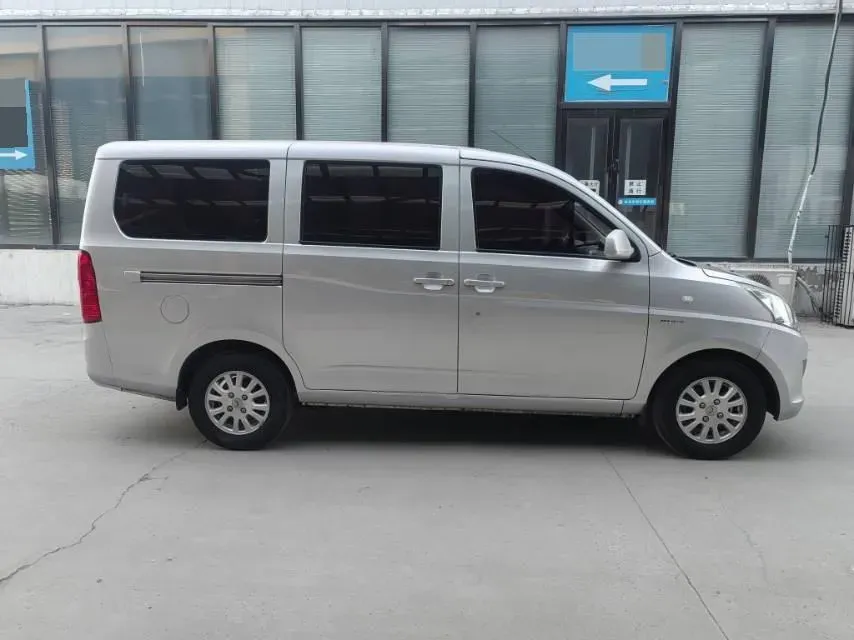 2016 WuLing RongGuang V 1.5L 112HP L4 5MT,autocango,china used car exporter,china ev exporter,chinese used car exporter,chinese used ev exporter