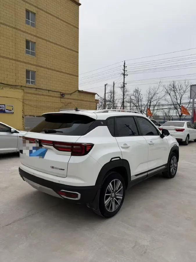 2019 ChangAn CS35 Plus 1.6L 128HP L4 5MT,autocango,china used car exporter,china ev exporter,chinese used car exporter,chinese used ev exporter