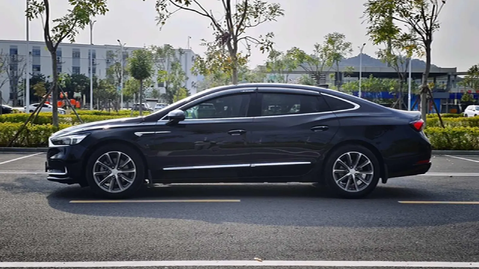 2021 Buick Larcosse 2.0T 237HP L4 9AT,autocango,china used car exporter,china ev exporter,chinese used car exporter,chinese used ev exporter