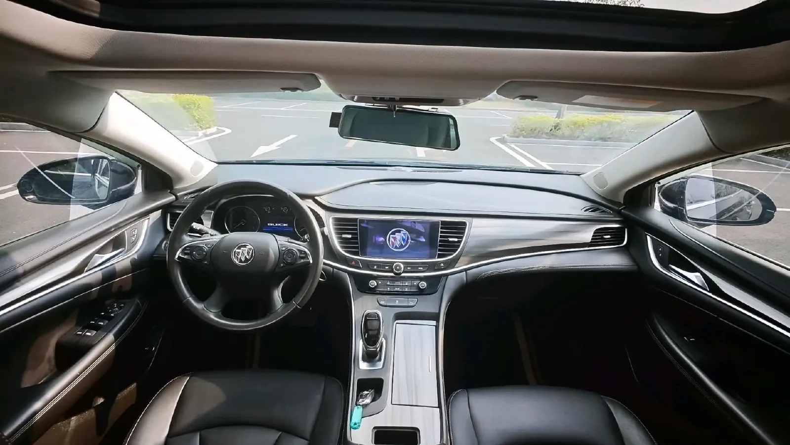 2021 Buick Larcosse 2.0T 237HP L4 9AT,autocango,china used car exporter,china ev exporter,chinese used car exporter,chinese used ev exporter