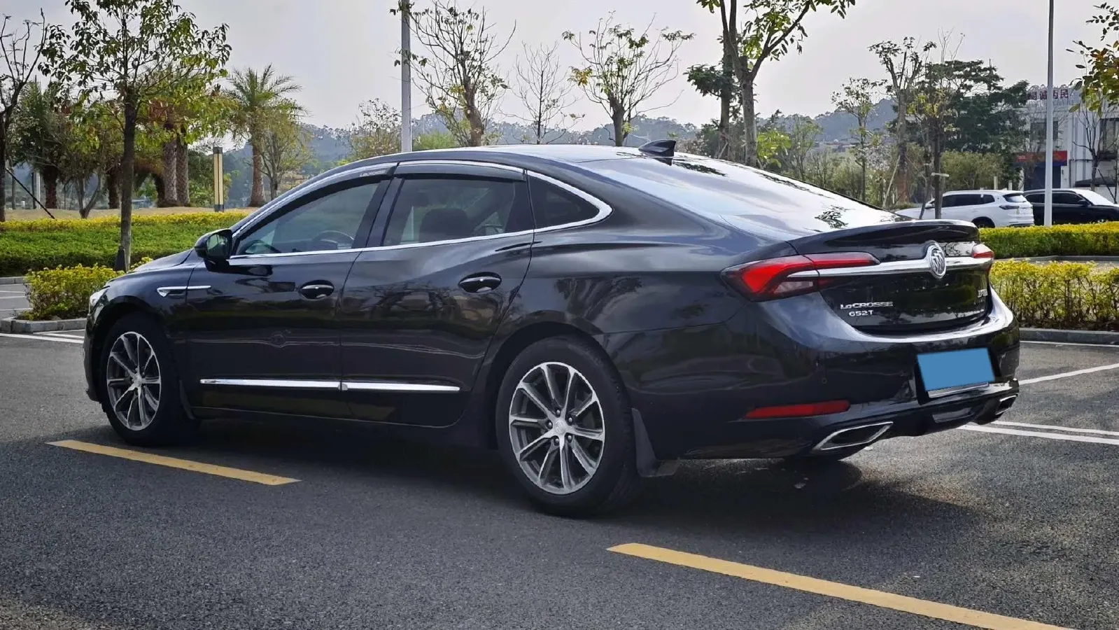 2021 Buick Larcosse 2.0T 237HP L4 9AT,autocango,china used car exporter,china ev exporter,chinese used car exporter,chinese used ev exporter