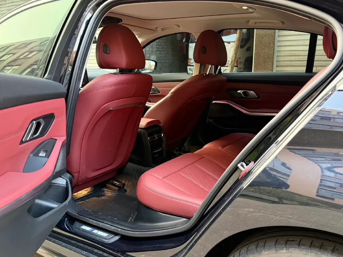 2024 BMW 3 Series 2.0T 184HP L4 8AT,autocango,china used car exporter,china ev exporter,chinese used car exporter,chinese used ev exporter