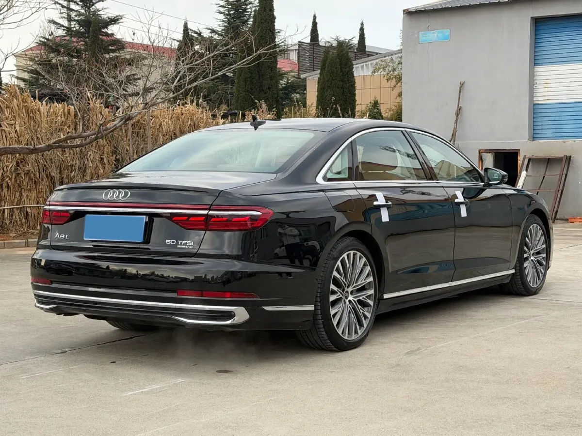 2023 Audi A8 3.0T 286HP V6 8AT,autocango,china used car exporter,china ev exporter,chinese used car exporter,chinese used ev exporter