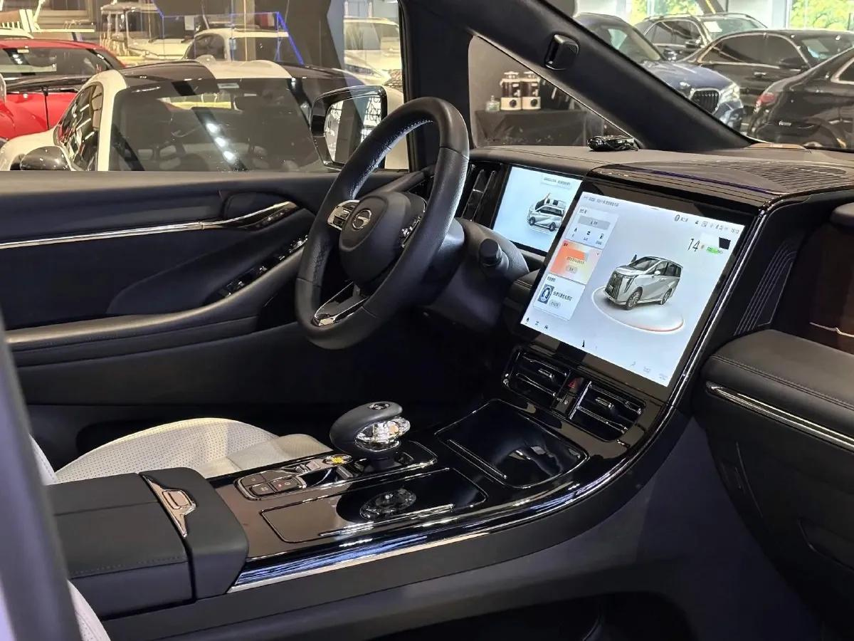 2023 GAC Trumpchi M8 2.0T 190HP L4 E-CVT Hybrid,autocango,china used car exporter,china ev exporter,chinese used car exporter,chinese used ev exporter