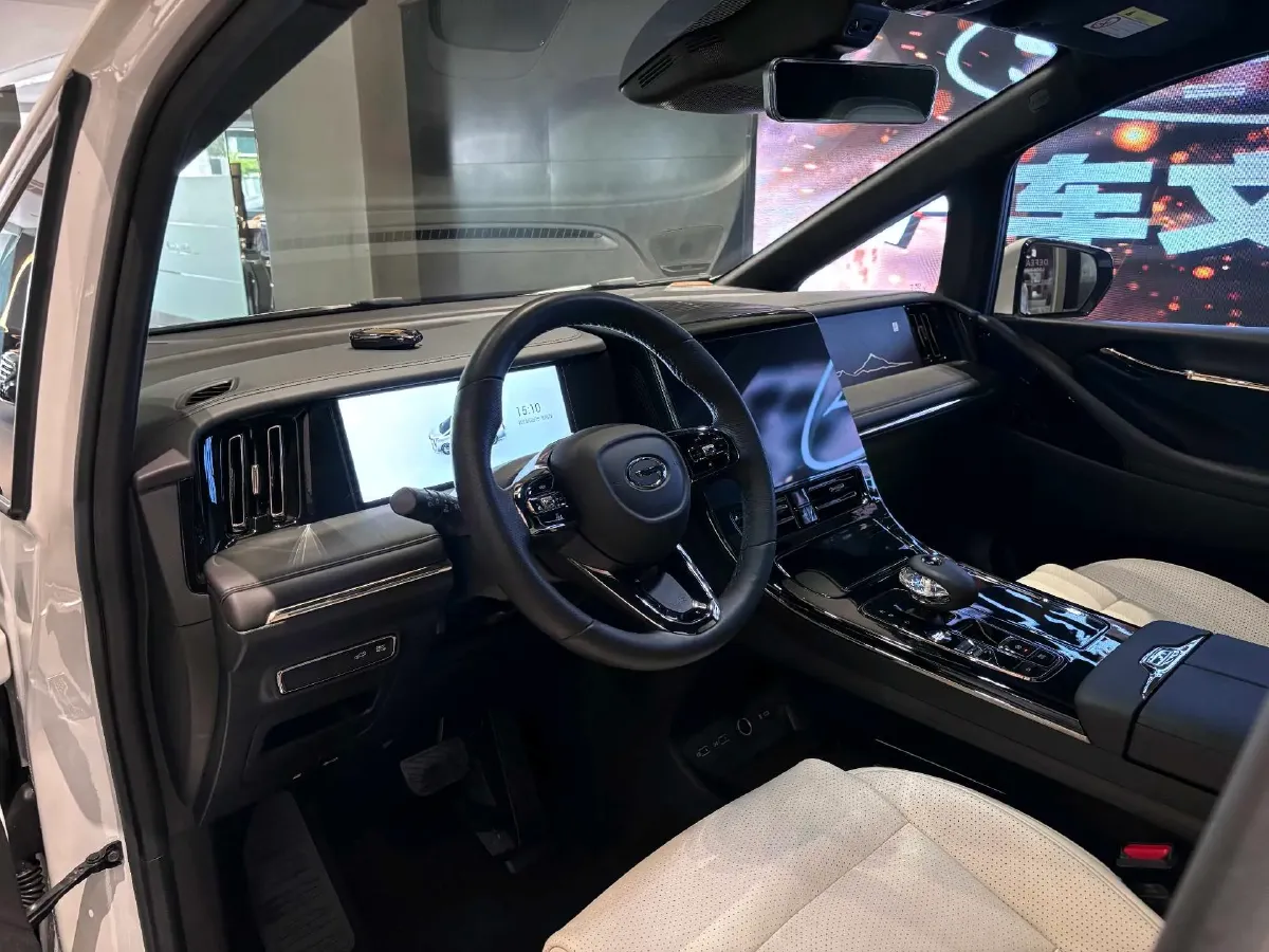 2023 GAC Trumpchi M8 2.0T 190HP L4 E-CVT Hybrid,autocango,china used car exporter,china ev exporter,chinese used car exporter,chinese used ev exporter