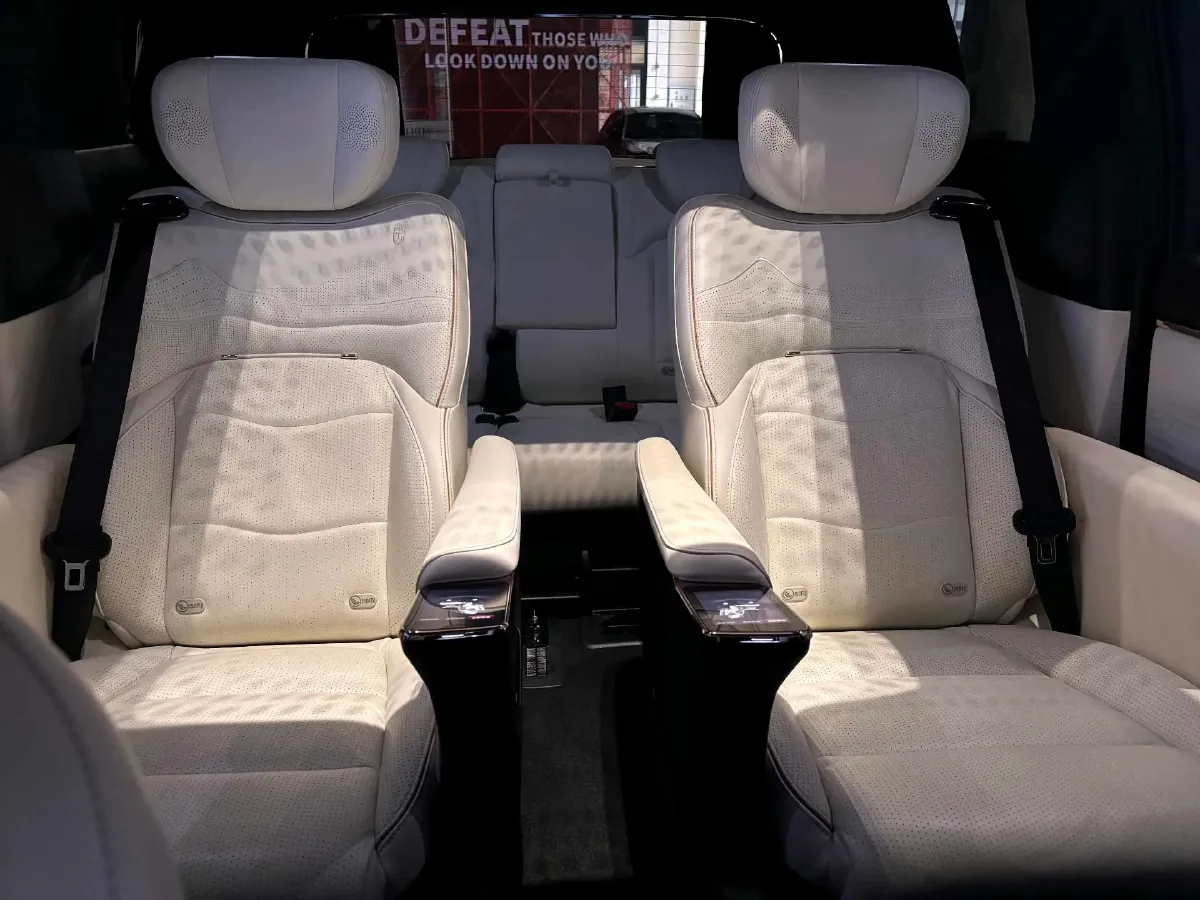 2023 GAC Trumpchi M8 2.0T 190HP L4 E-CVT Hybrid,autocango,china used car exporter,china ev exporter,chinese used car exporter,chinese used ev exporter