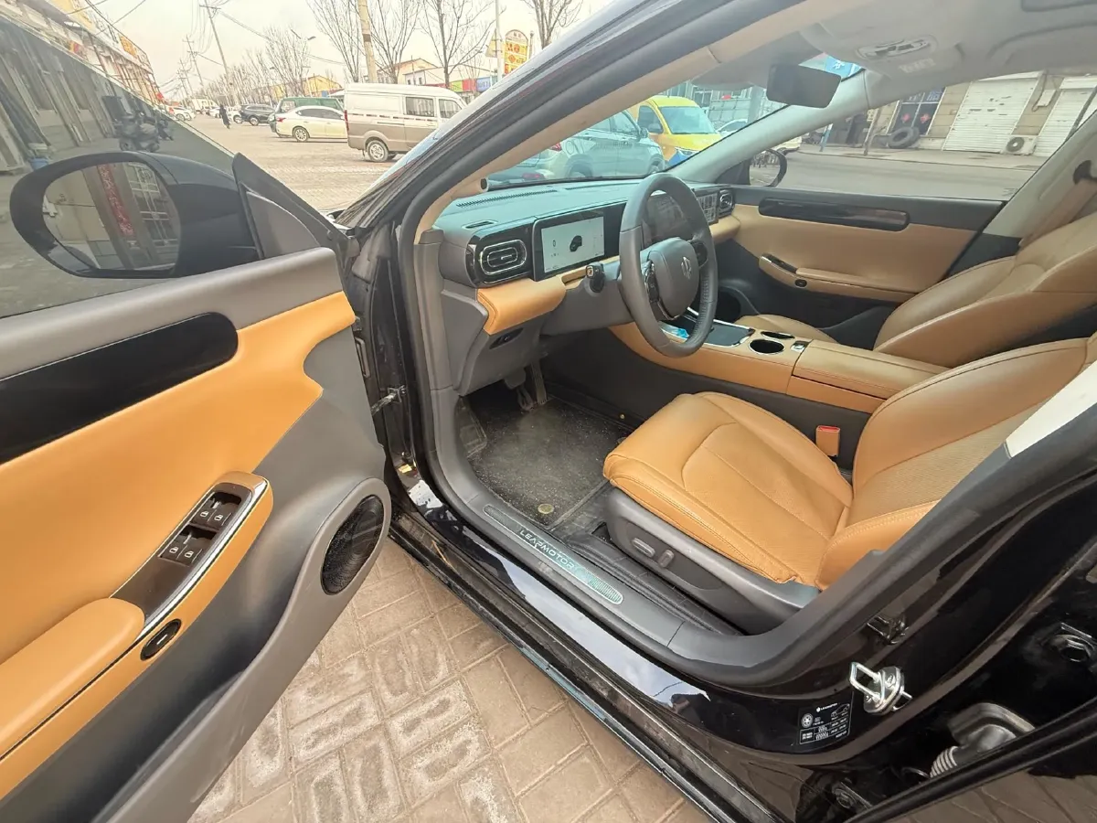 2024 Leapmotor C01 BEV 62.8KWH,autocango,china used car exporter,china ev exporter,chinese used car exporter,chinese used ev exporter