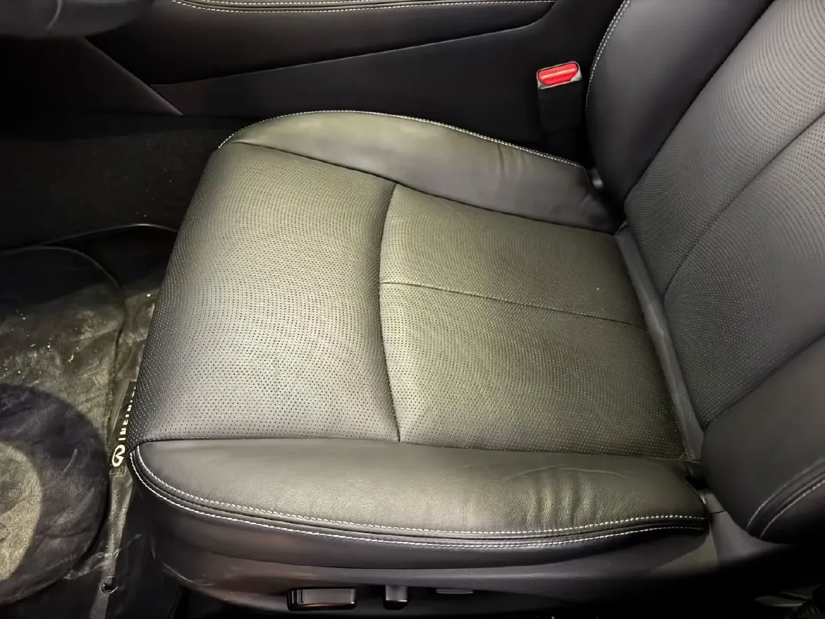 2021 Infiniti Q50L 2.0T 211HP L4 7AT,autocango,china used car exporter,china ev exporter,chinese used car exporter,chinese used ev exporter