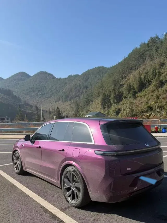 2023 Li L8 Range Extended 154HP REEV 40.9KWH,autocango,china used car exporter,china ev exporter,chinese used car exporter,chinese used ev exporter