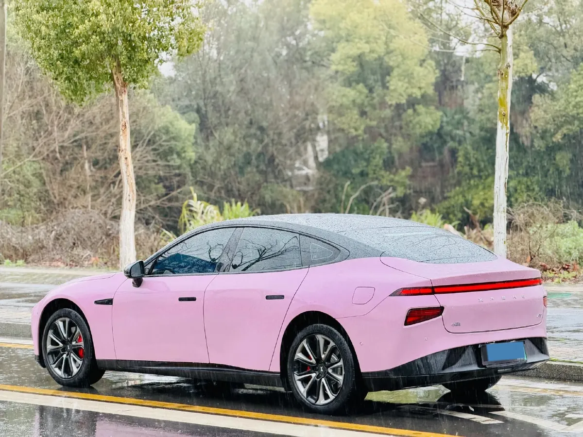 2022 Xpeng P7 BEV 83.1KWH,autocango,china used car exporter,china ev exporter,chinese used car exporter,chinese used ev exporter