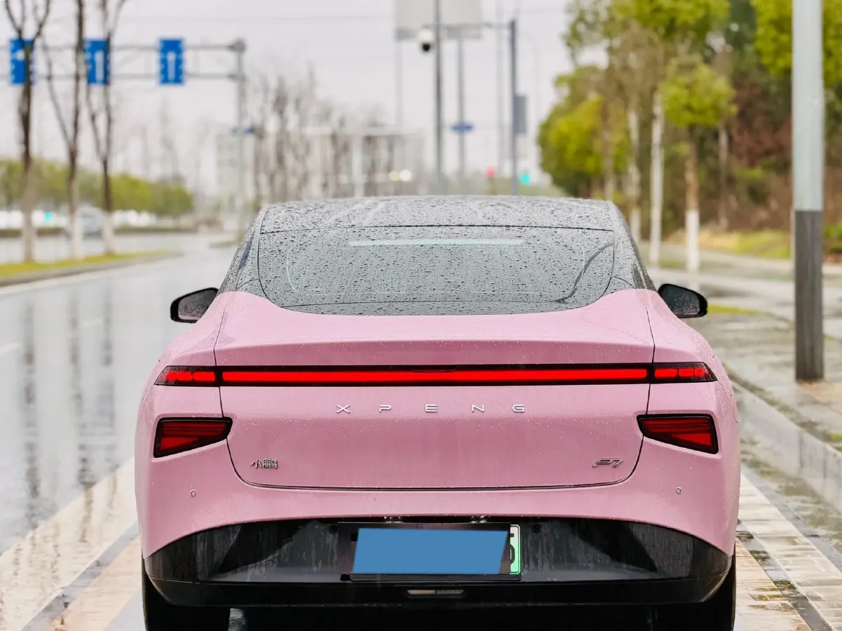 2022 Xpeng P7 BEV 83.1KWH,autocango,china used car exporter,china ev exporter,chinese used car exporter,chinese used ev exporter