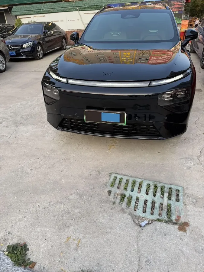 2025 Xpeng G9 BEV 79KWH,autocango,china used car exporter,china ev exporter,chinese used car exporter,chinese used ev exporter